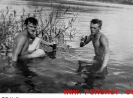 GIs drinking beer and bath in the CBI during WWII.  Photo from Bill. H. Keenan.